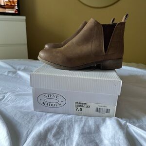 Steve Madden Cognac Leather Ankle Booties